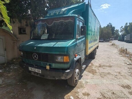Mercedes 609 D 1993