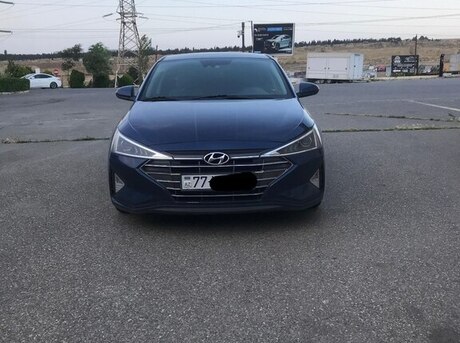 Hyundai Elantra 2020