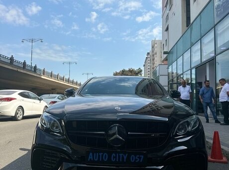 Mercedes E 43 4MATIC 2017
