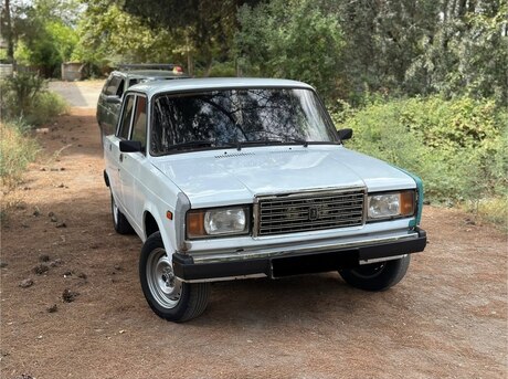 LADA (VAZ) 2107 2004
