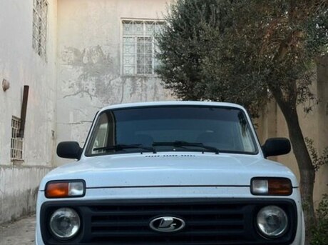 LADA (VAZ) Niva 2013