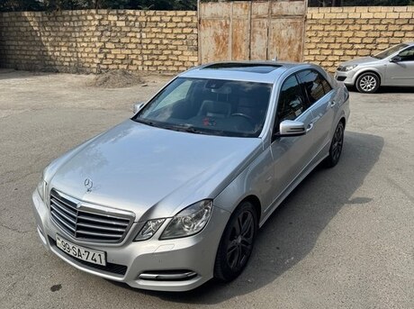Mercedes E 220 2011