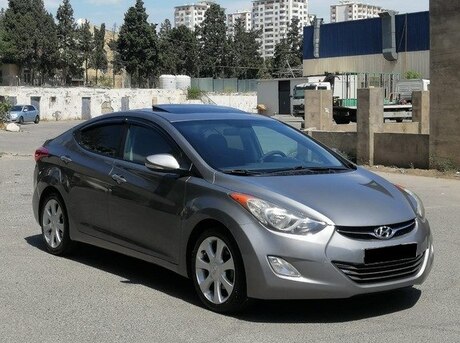 Hyundai Elantra 2013