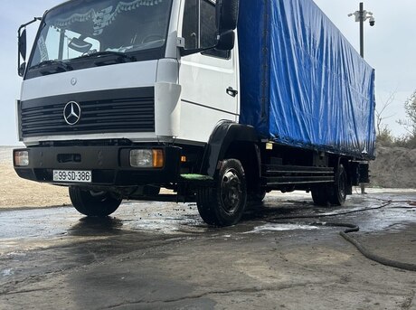 Mercedes 814 D 1997