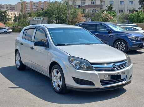 Opel Astra 2010