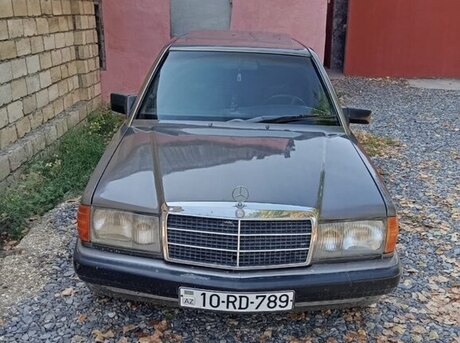 Mercedes 190 1990