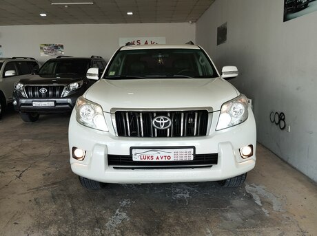 Toyota Land Cruiser Prado 2010