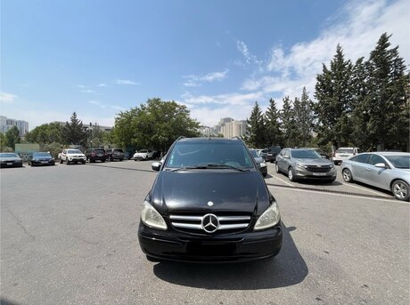 Mercedes Viano 2008
