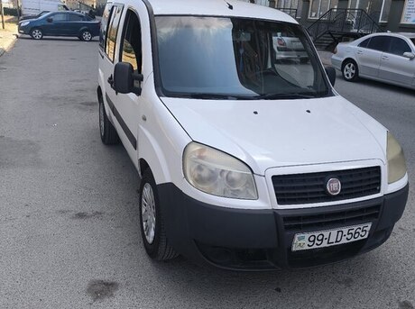 Fiat Doblo 2010