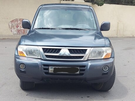Mitsubishi Pajero 2005