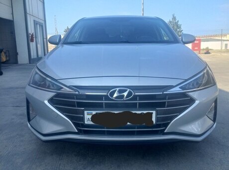 Hyundai Elantra 2019