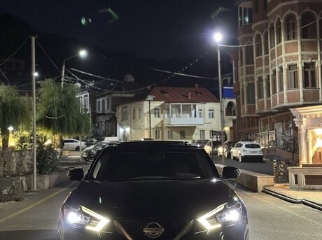 Nissan Maxima 2016