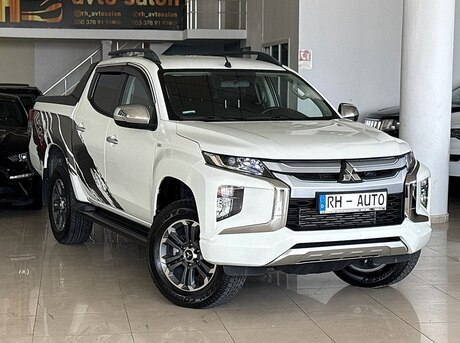 Mitsubishi L200 2023