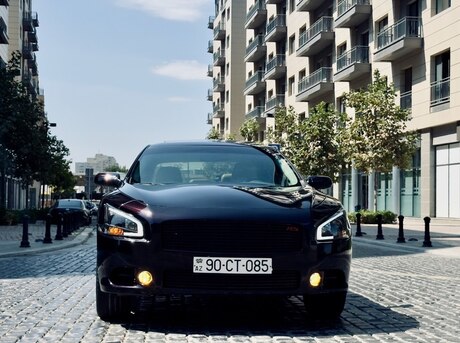 Nissan Maxima 2010