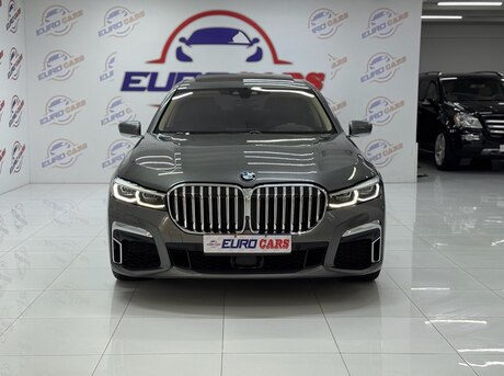 BMW 740