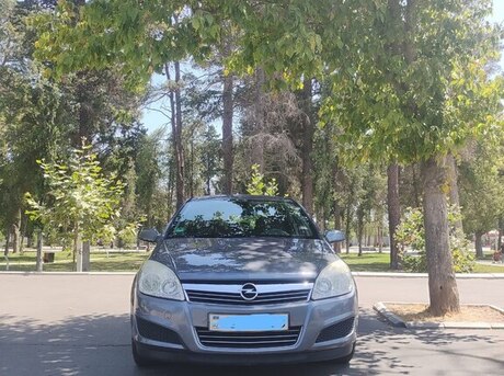 Opel Astra 2008