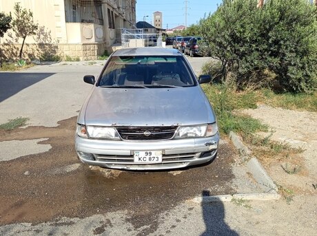 Nissan Sunny 1998