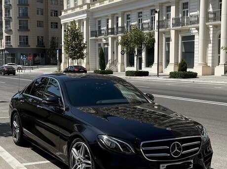 Mercedes E 300 e 2018