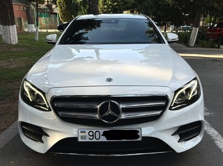 Mercedes E 300