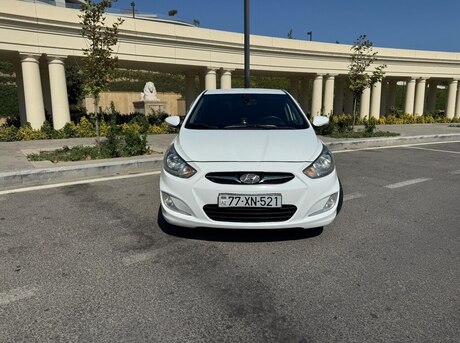 Hyundai Accent 2011