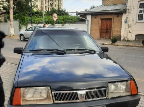 LADA (VAZ) 21099 2000