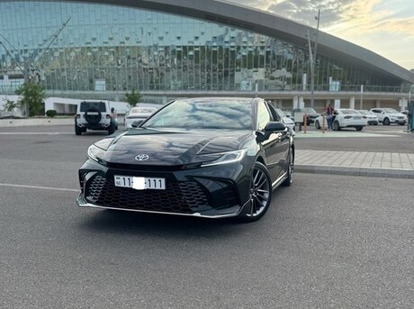 Toyota Camry 2025