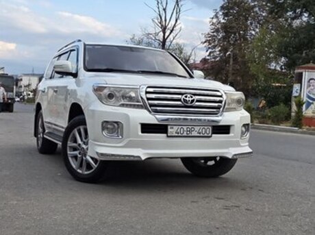 Toyota Land Cruiser 2011