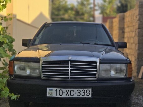 Mercedes 190 1990