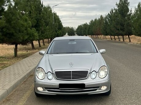 Mercedes E 220 2005
