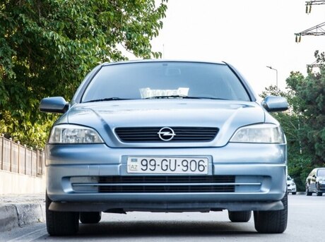 Opel Astra 2003