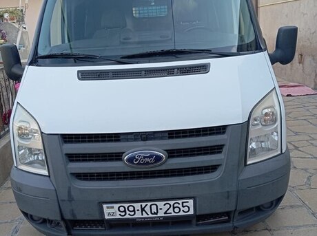 Ford Transit 2011