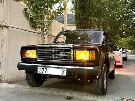LADA (VAZ) 2107 2011
