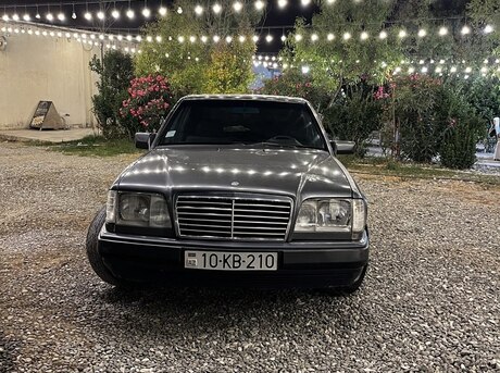 Mercedes E 220 1994