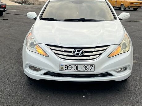 Hyundai Sonata 2011