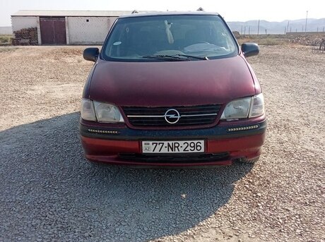 Opel Sintra 1999