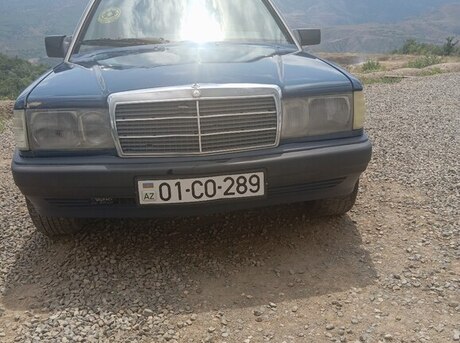 Mercedes 190 1990