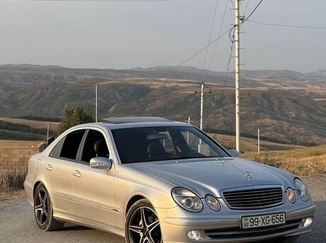 Mercedes E 270 2003