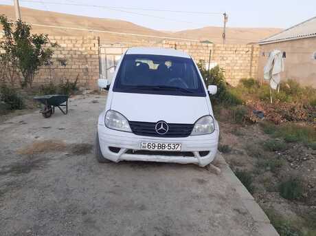 Mercedes Vaneo 2004