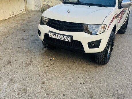 Mitsubishi L200 2014