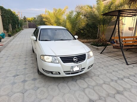 Nissan Sunny 2010