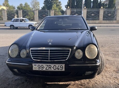 Mercedes E 240 2001