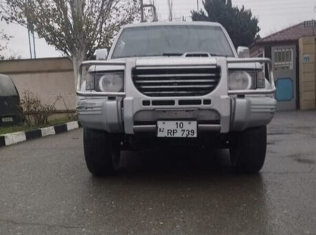 Mitsubishi Pajero 1993