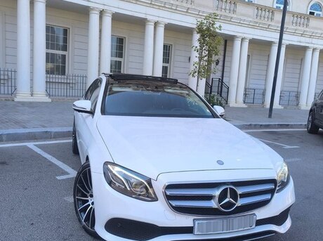 Mercedes E 300