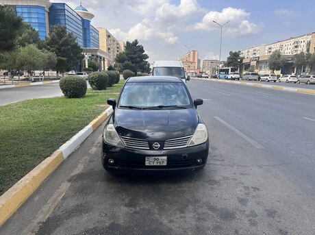 Nissan Tiida 2008