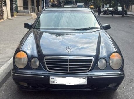 Mercedes E 220 2001