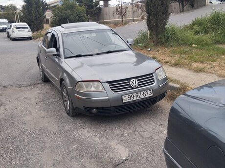 Volkswagen Passat 2003
