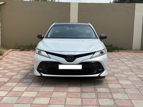 Toyota Camry 2019