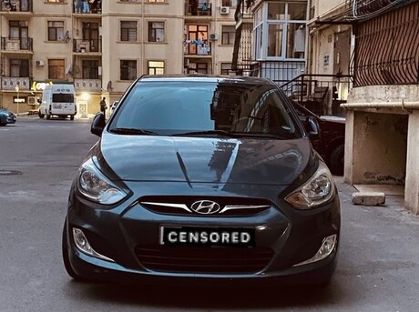 Hyundai Accent 2012