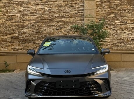 Toyota Camry 2025