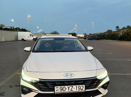 Hyundai Elantra 2024